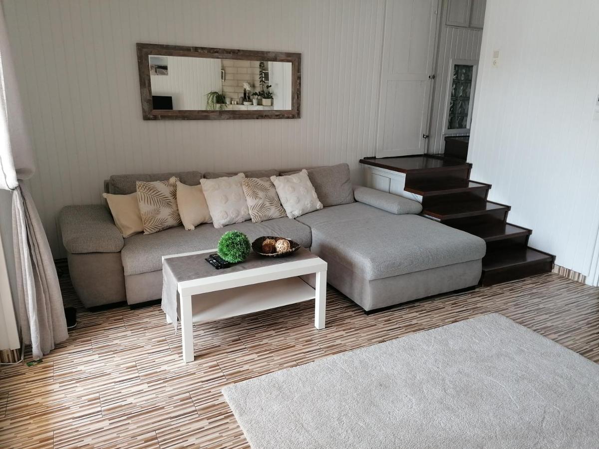 Balatonfuered Apartmanhaz Buitenkant foto