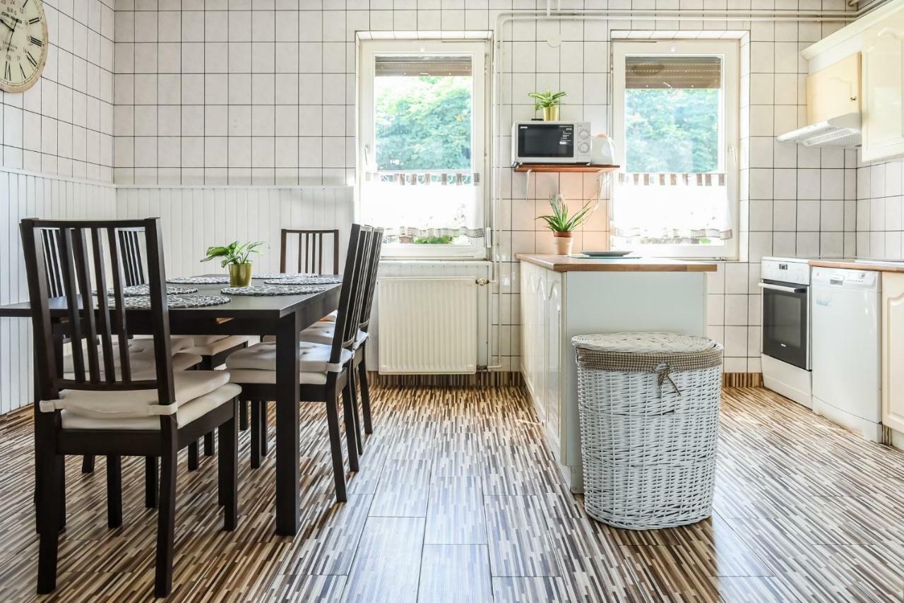 Balatonfuered Apartmanhaz Buitenkant foto